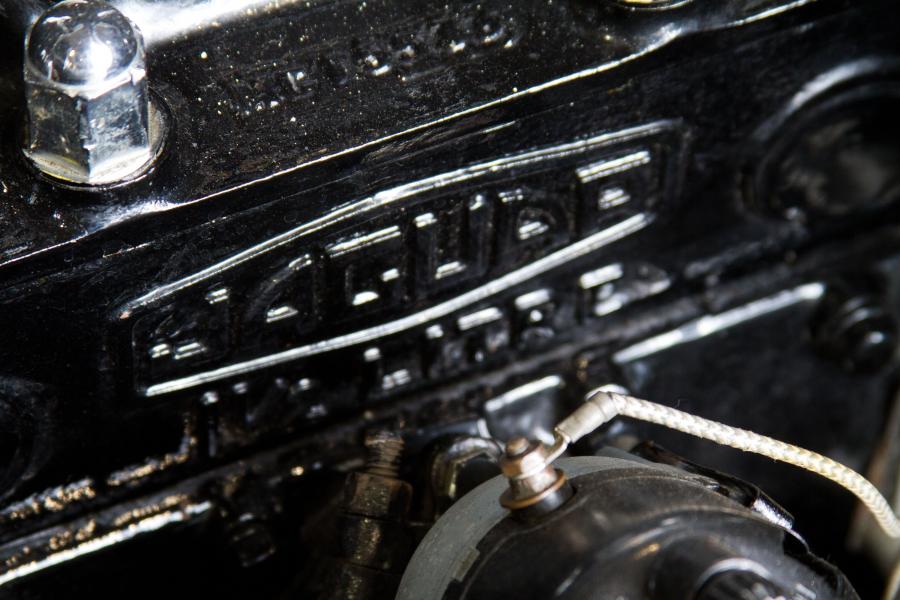  Jaguar Mk IV Saloon 1947 года  (фото 3 из 27)